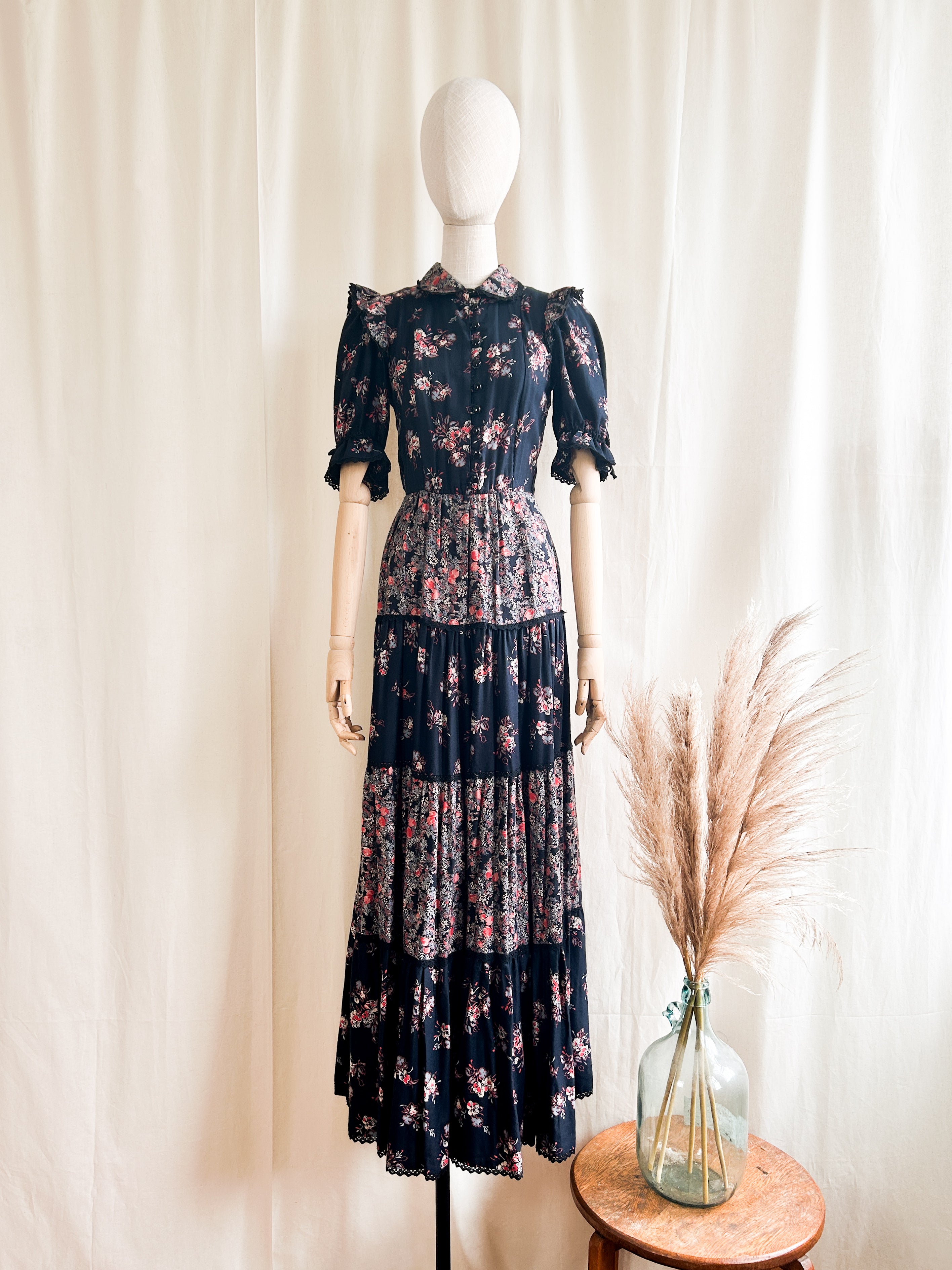 SUPER PRETTY 1970S HANDMADE TEAL COTTON PRAIRIE DRESS