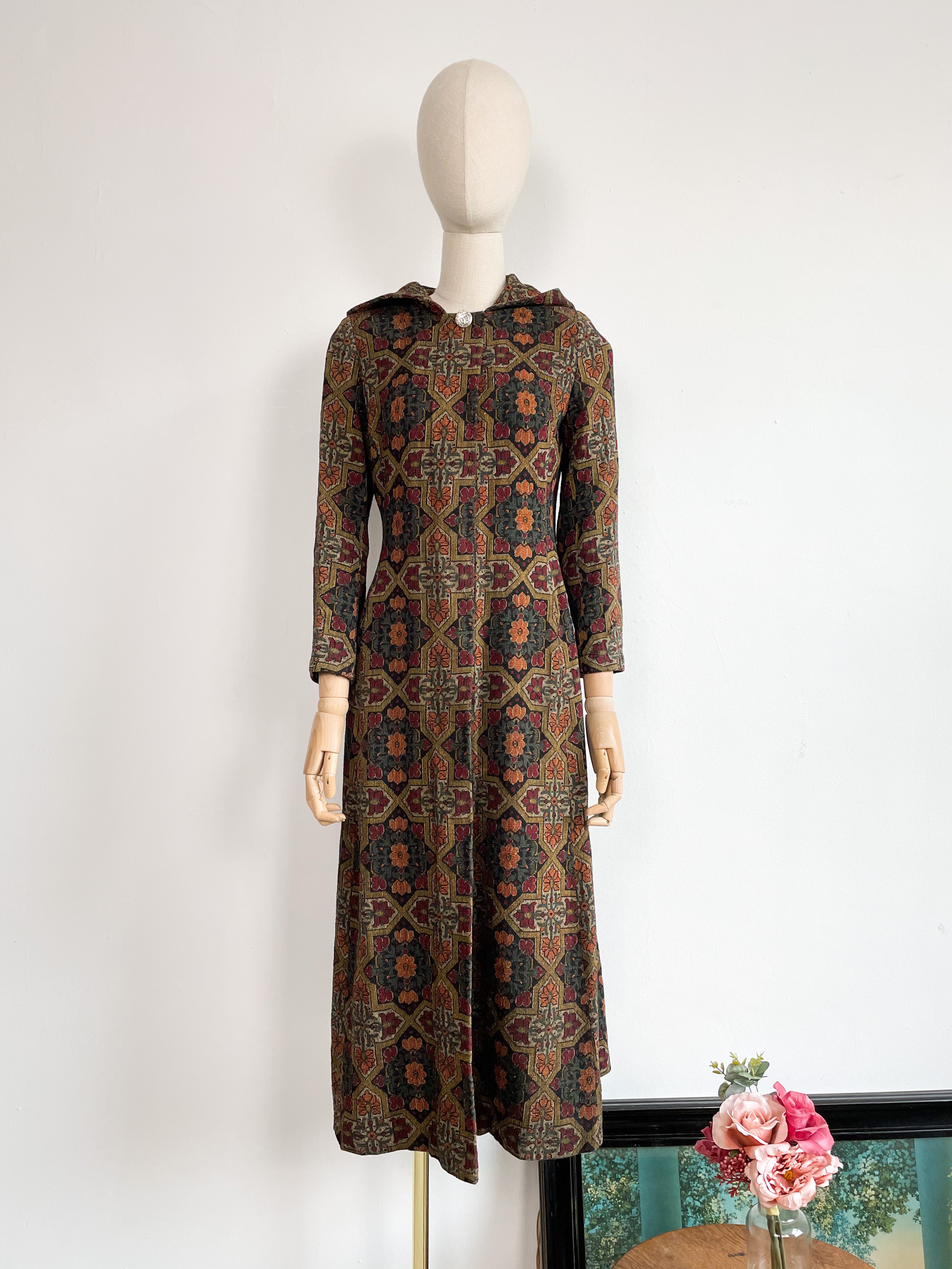 The Wiccan 1970s Tapestry Coat – The Pansy Garden