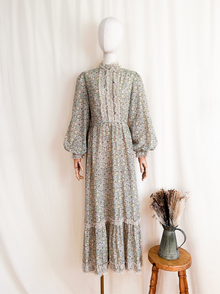 Heavenly Rare 70s Angela Gore Cotton Lace Trimmed Dream Dress