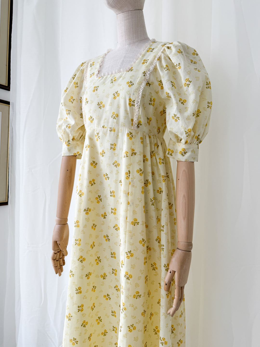 Stunning 1970s Lemon Cotton Puff Sleeve Floral Maxi Dress
