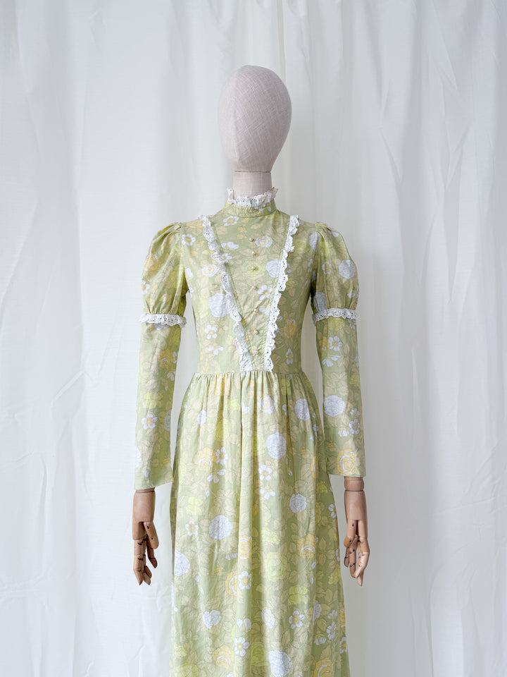 Beautiful Rare 1970s Spring Greens Dollyrockers Cotton Maxi Dress