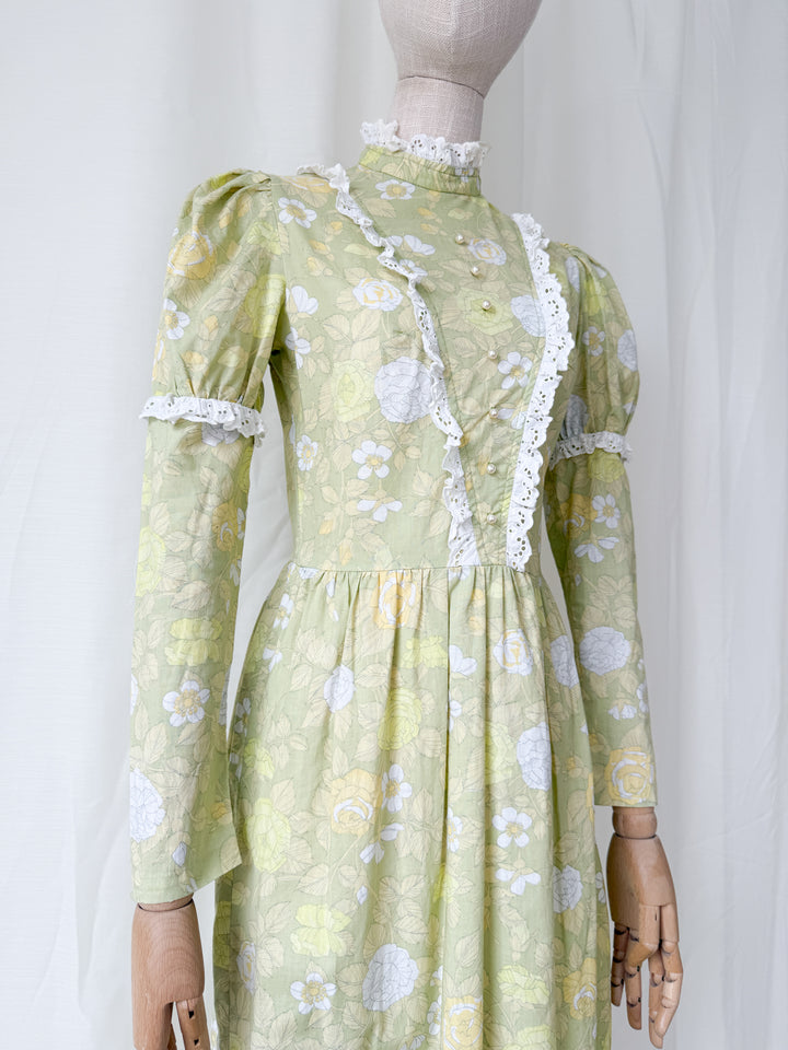Beautiful Rare 1970s Spring Greens Dollyrockers Cotton Maxi Dress
