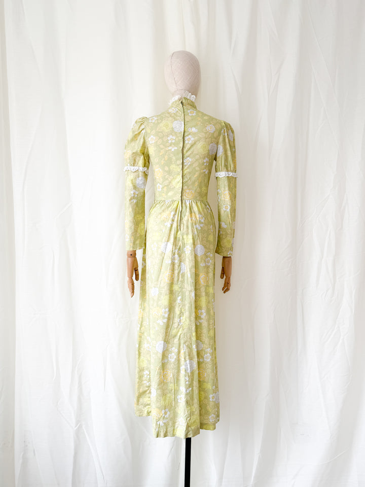 Beautiful Rare 1970s Spring Greens Dollyrockers Cotton Maxi Dress