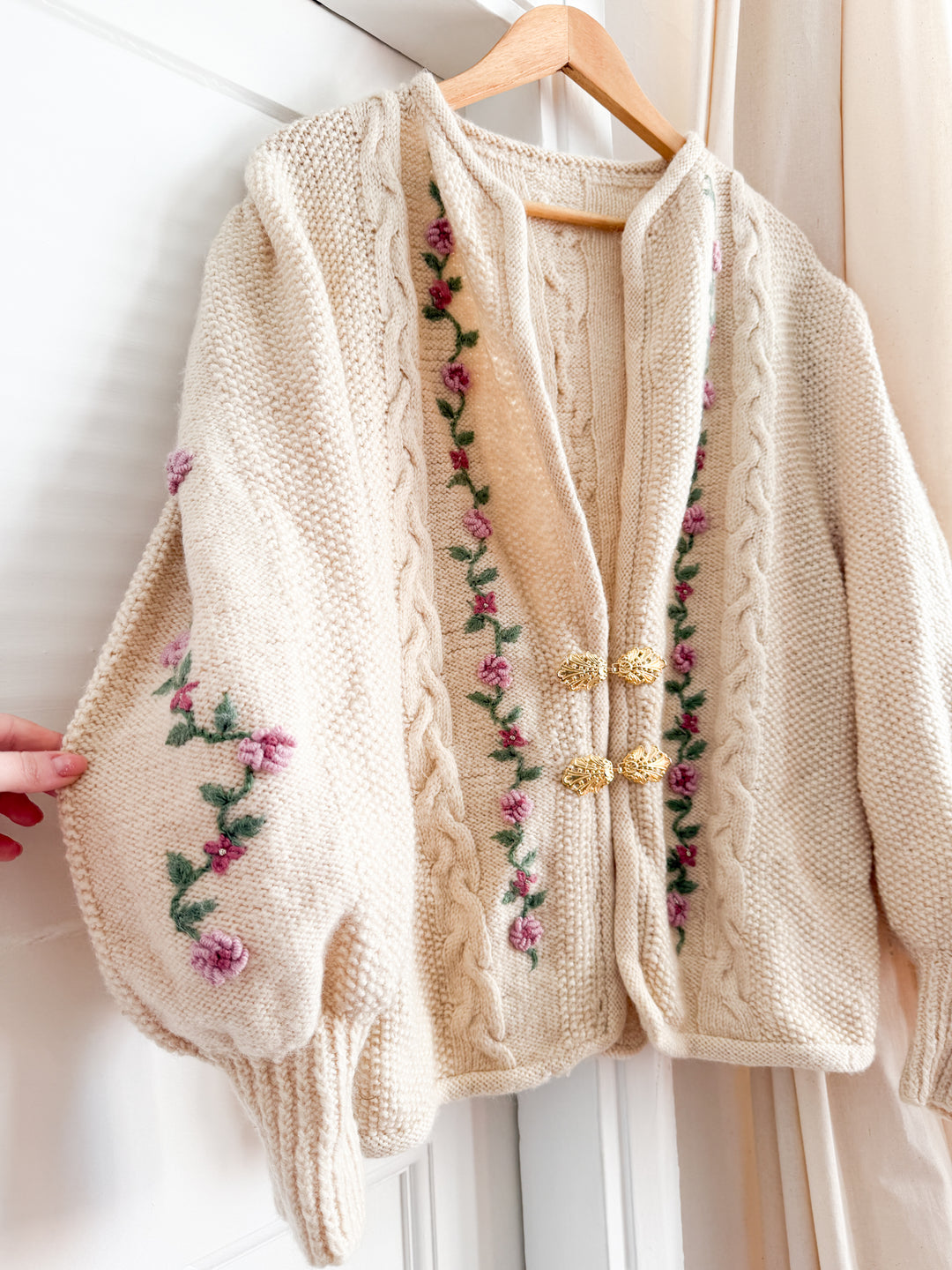 Breathtaking Oversized 70s Wool Austrian Floral Cardigan
