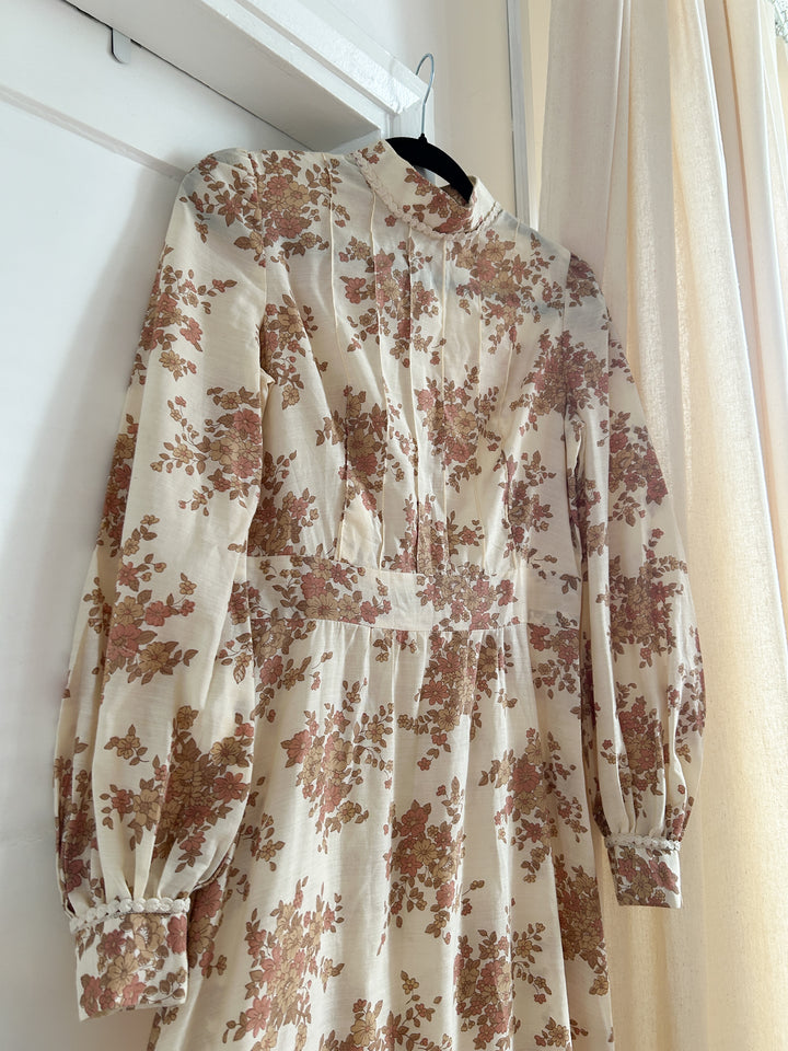 Heavenly Soft Brown Floral 70s Cotton Prairie Maxi Dresss