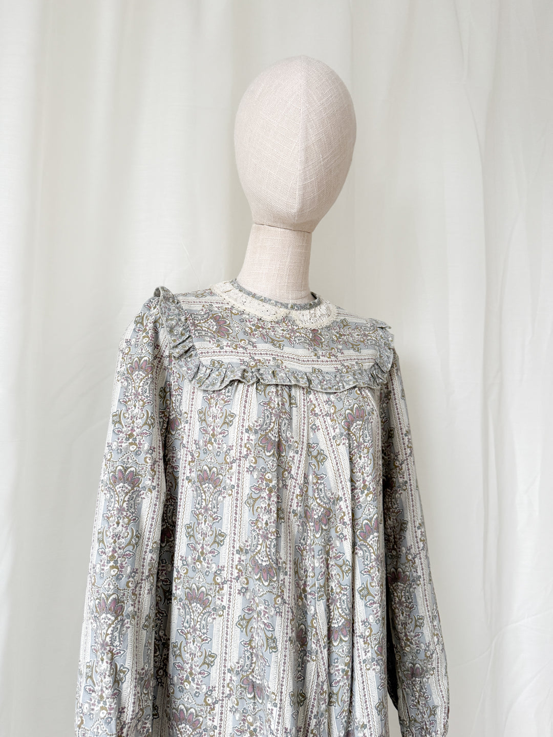 Cute 1970s Floral Cotton Smock Midi Dress