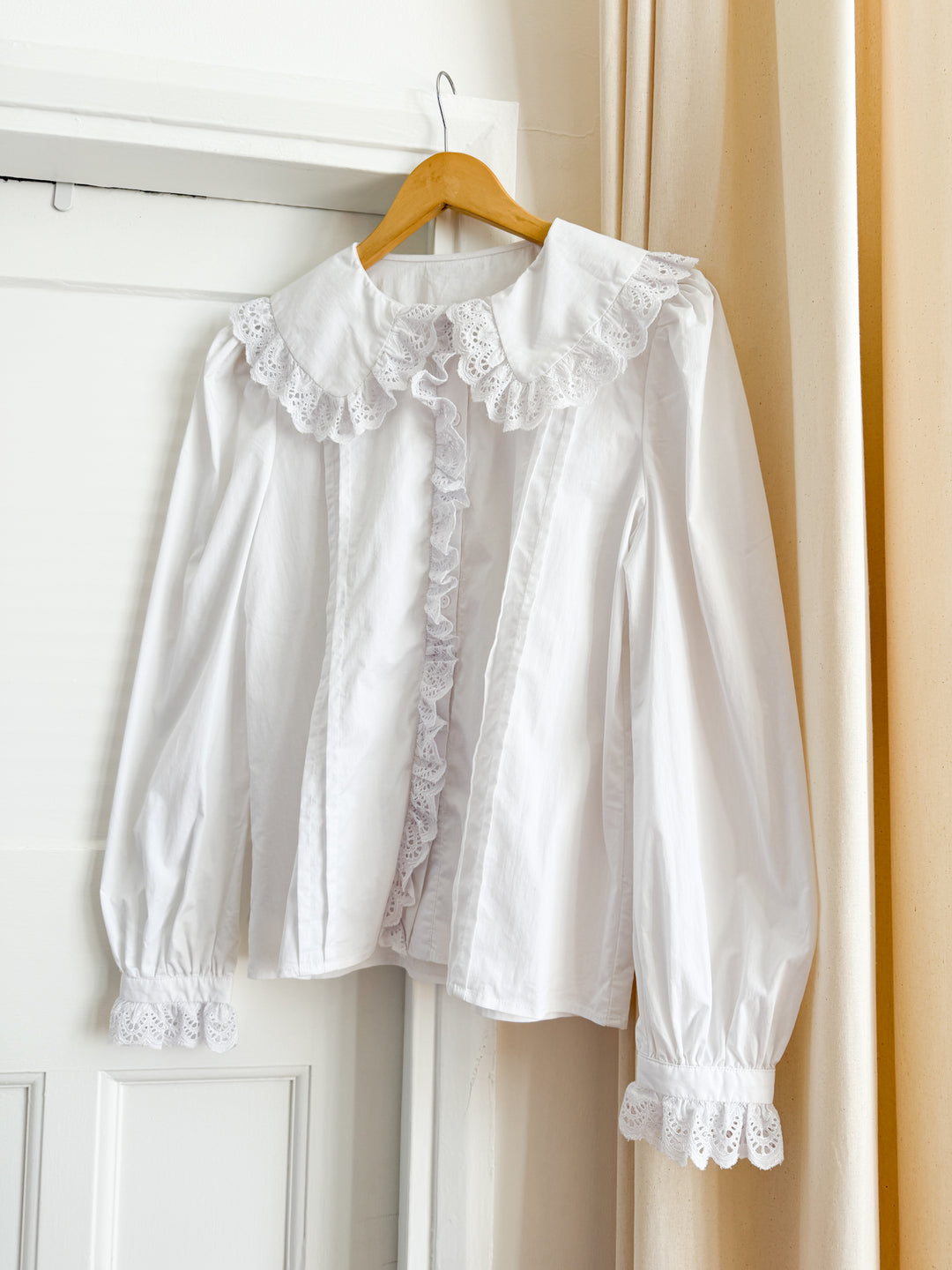 Beautiful Frill Collar Blouse