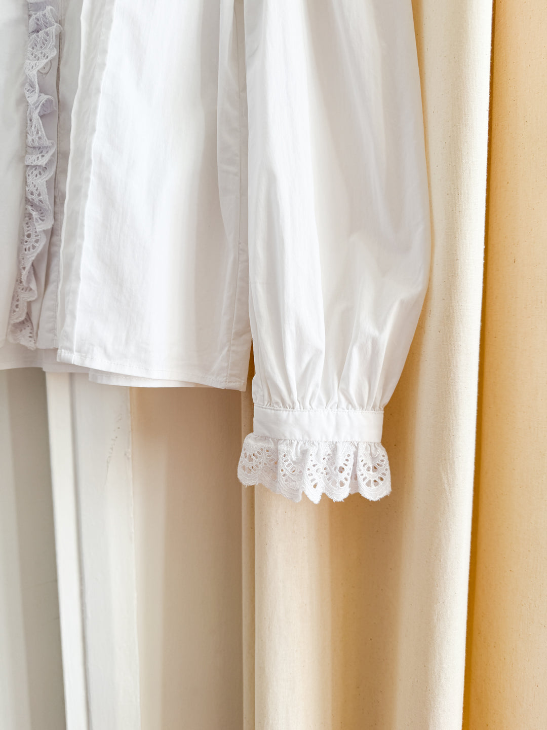 Beautiful Frill Collar Blouse