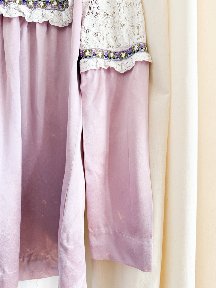 Insane (but wounded) Rare 60s Medieval Blouse