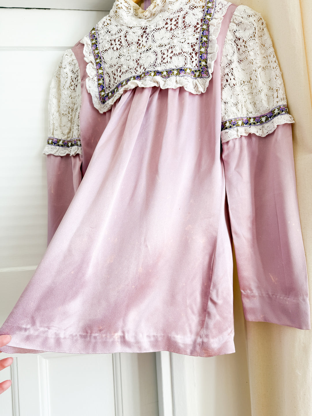Insane (but wounded) Rare 60s Medieval Blouse