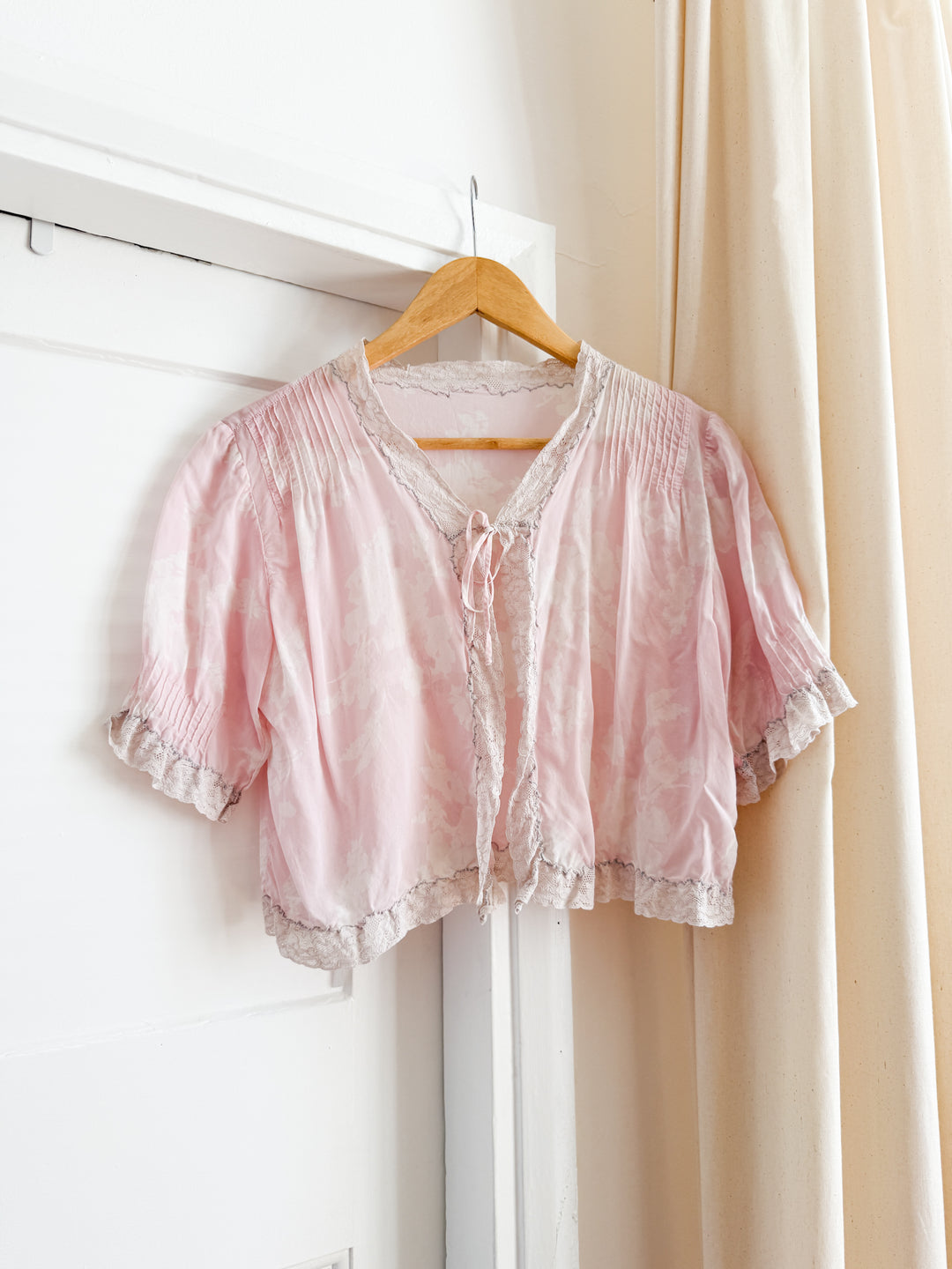 Precious Rare 30s Bed Jacket