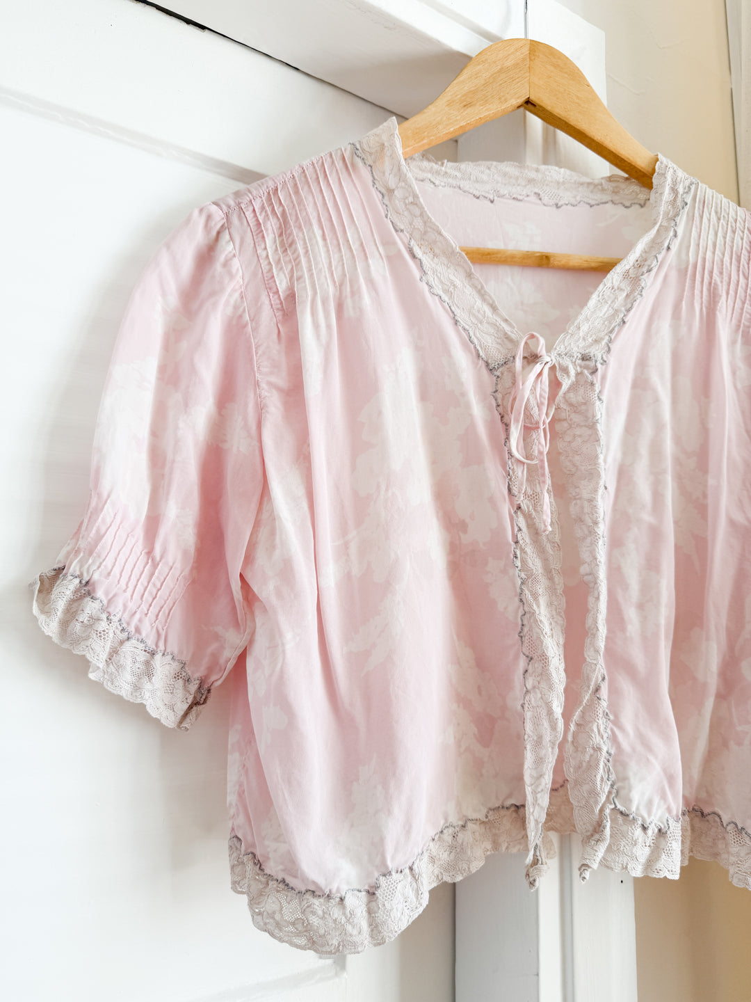 Precious Rare 30s Bed Jacket