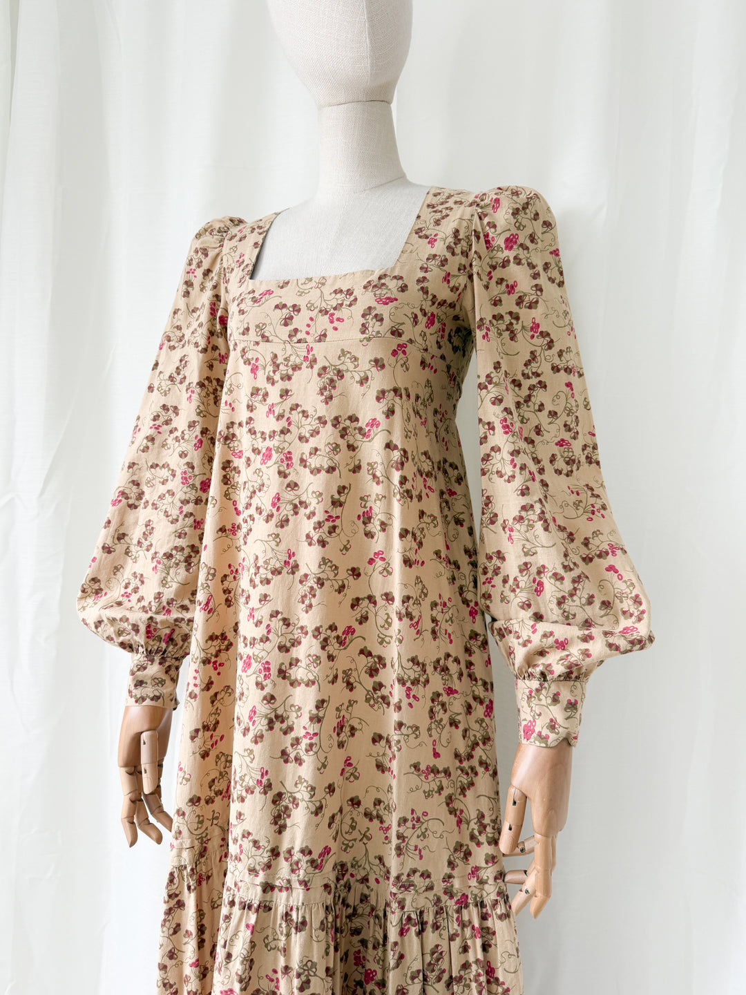 Holy Grail Rare Divine 1970s Dove Clothing Company Bohemian Cotton Maxi Dress