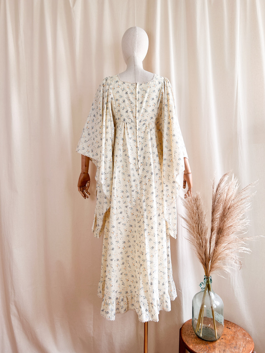 Incredible Rare Huge Angel Sleeve 1970s Cotton Maxi Dress