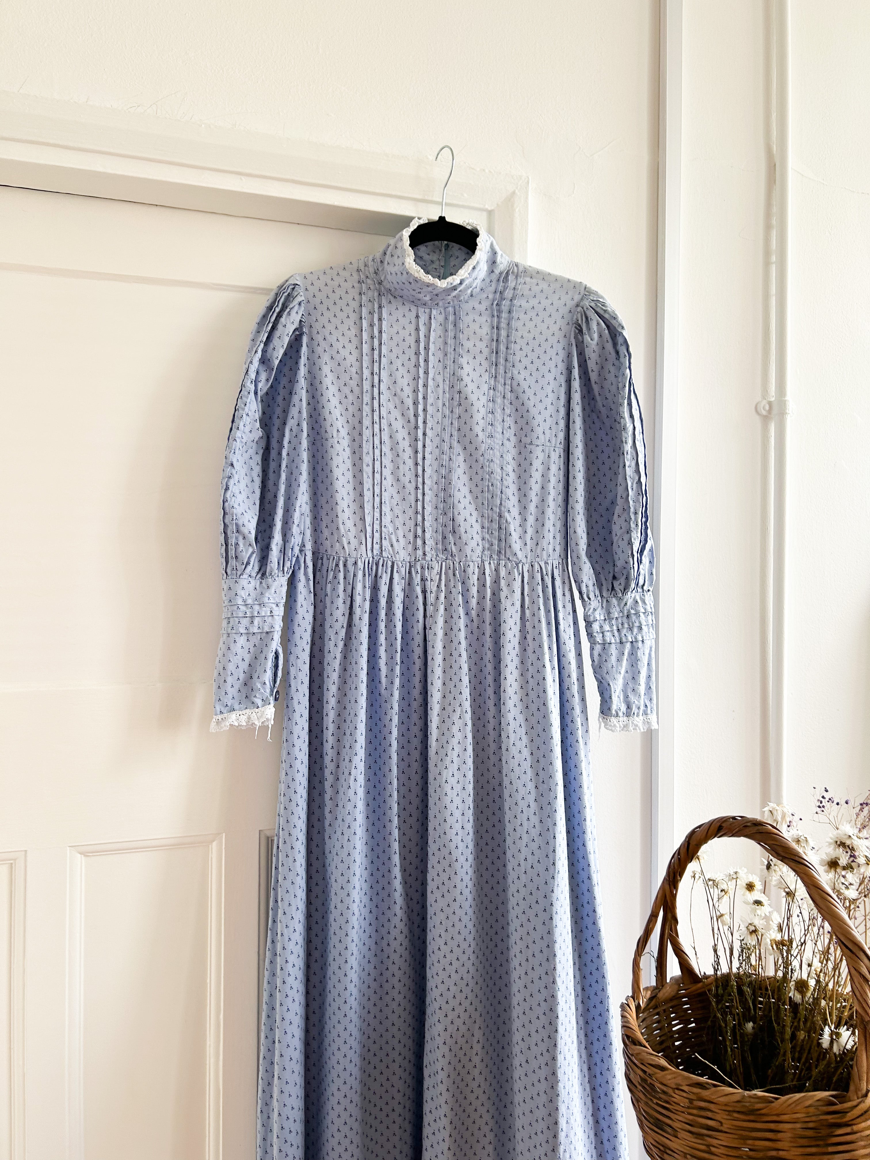 RARE LAURA ASHLEY 70S PRAIRIE DRESS – The Pansy Garden