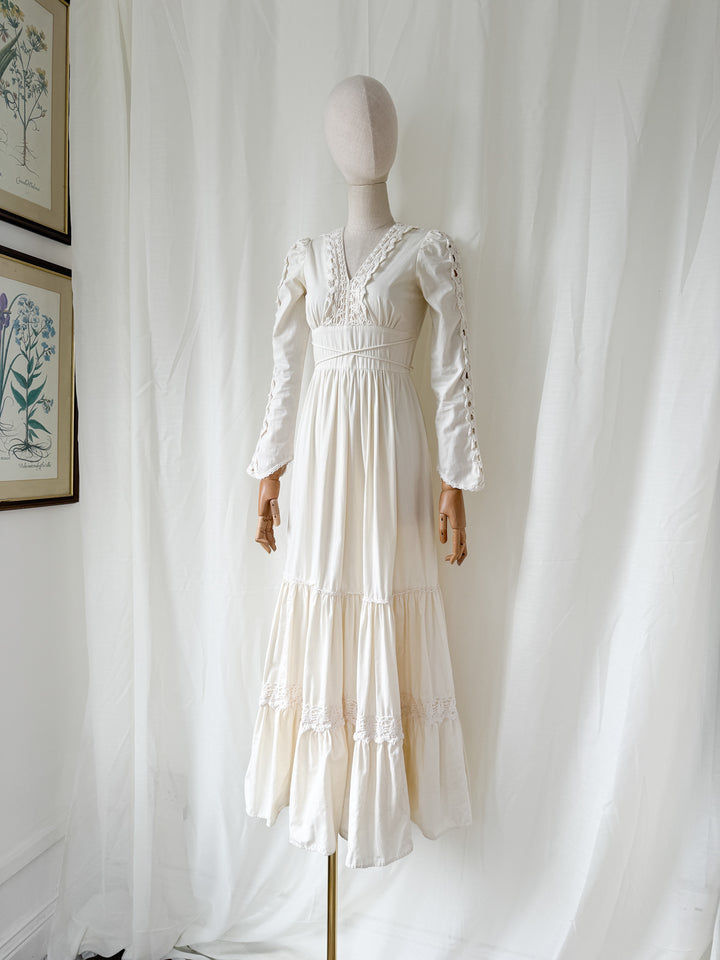 Breathtaking Precious Holy Grail Rare 1970s Gunne Sax Cotton Bohemian Maxi Dress