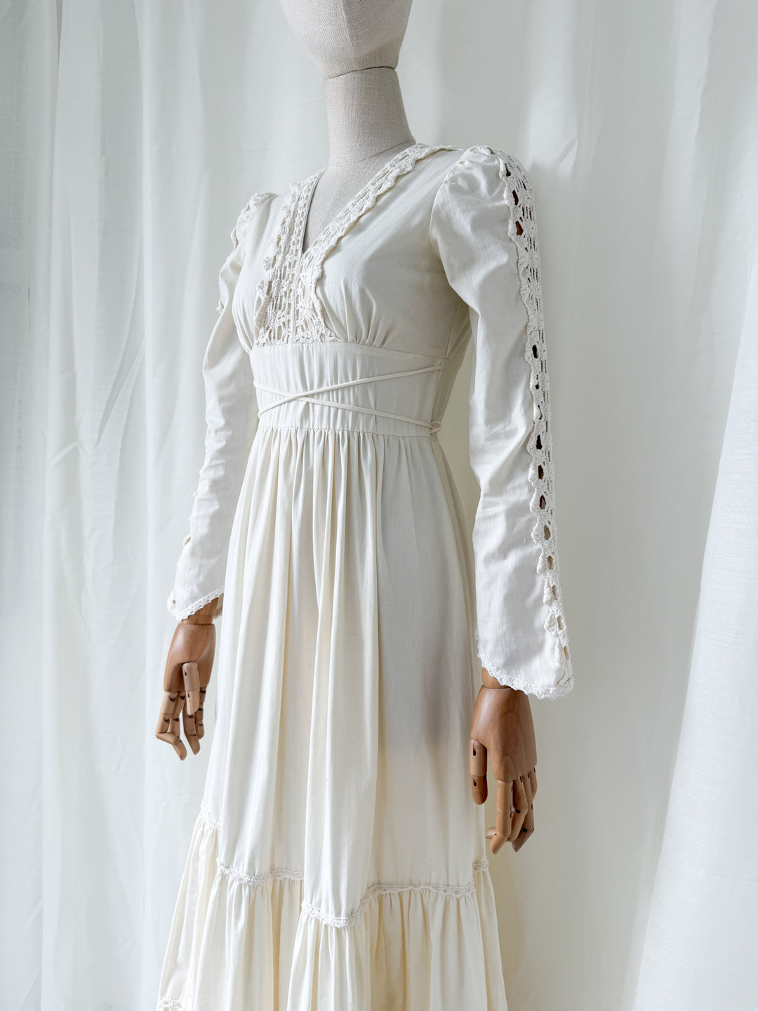 Breathtaking Precious Holy Grail Rare 1970s Gunne Sax Cotton Bohemian Maxi Dress
