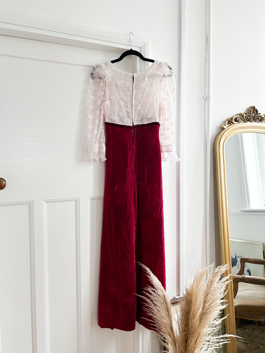 STUNNING LATE 60S VELVET AND LACE MAXI DRESS APPROX UK SIZE 8/10