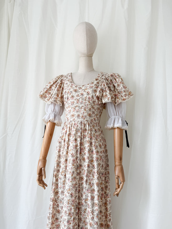 Heavenly Holy Grail 1970s Rare Gina Fratini for Fiona Dresses Floral Cotton Maxi Dress