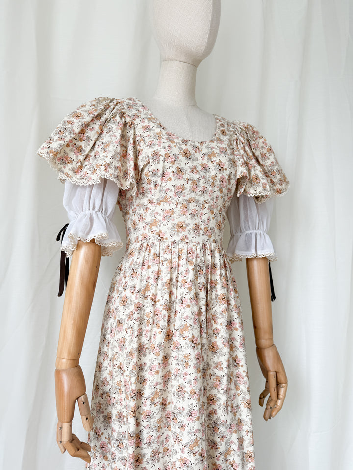 Heavenly Holy Grail 1970s Rare Gina Fratini for Fiona Dresses Floral Cotton Maxi Dress