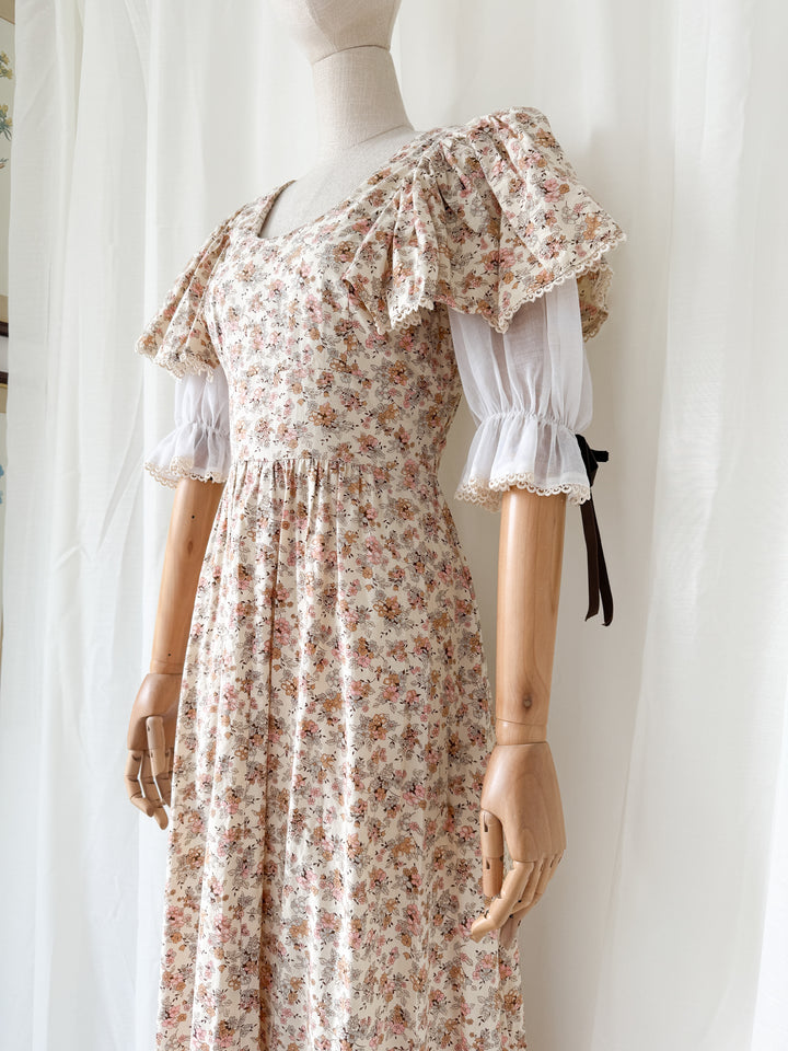 Heavenly Holy Grail 1970s Rare Gina Fratini for Fiona Dresses Floral Cotton Maxi Dress