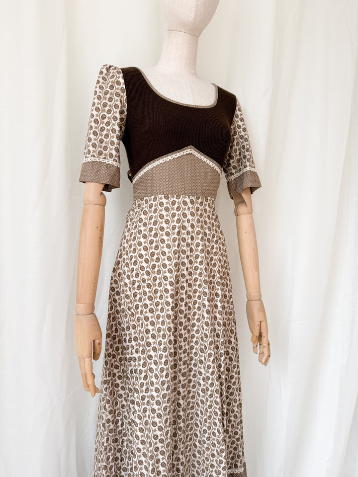 Divine Incredible 1970s Thistle Print Brown Cotton Bohemian Maxi Dress