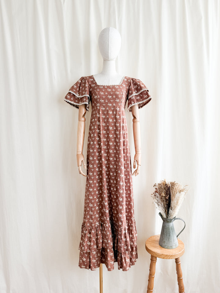 Precious Holy Grail Rare 1970s Laura Ashley Made in Wales Cotton Prairie Maxi Dress