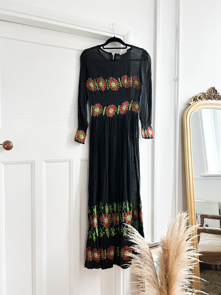 RARE 70S FINE COTTON INDIAN EMBROIDERED MAXI DRESS APPROX UK SIZE 8/10