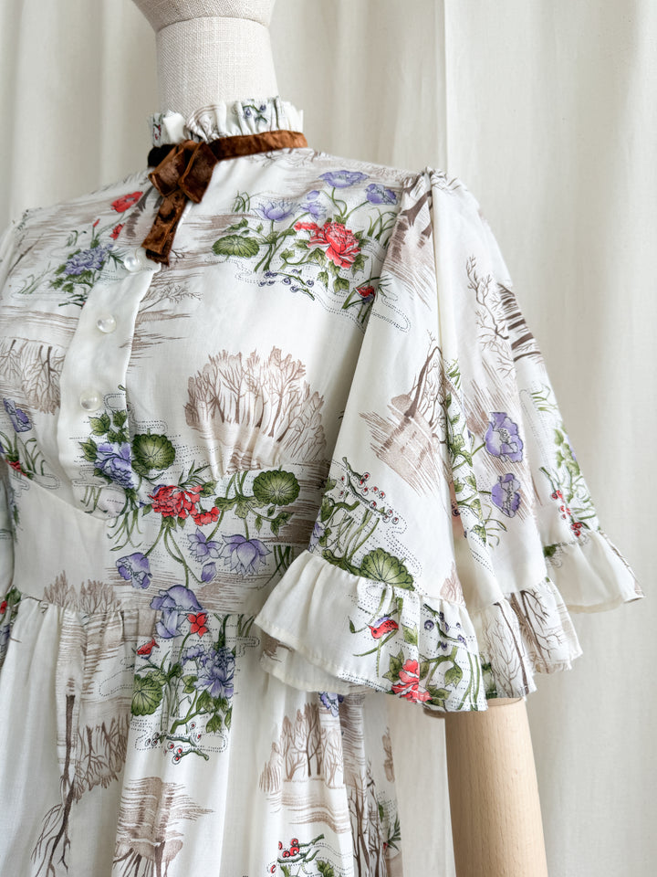 Gorgeous 1970s Soft Cotton Tree Print Flutter Sleeve Prairie Maxi Dress