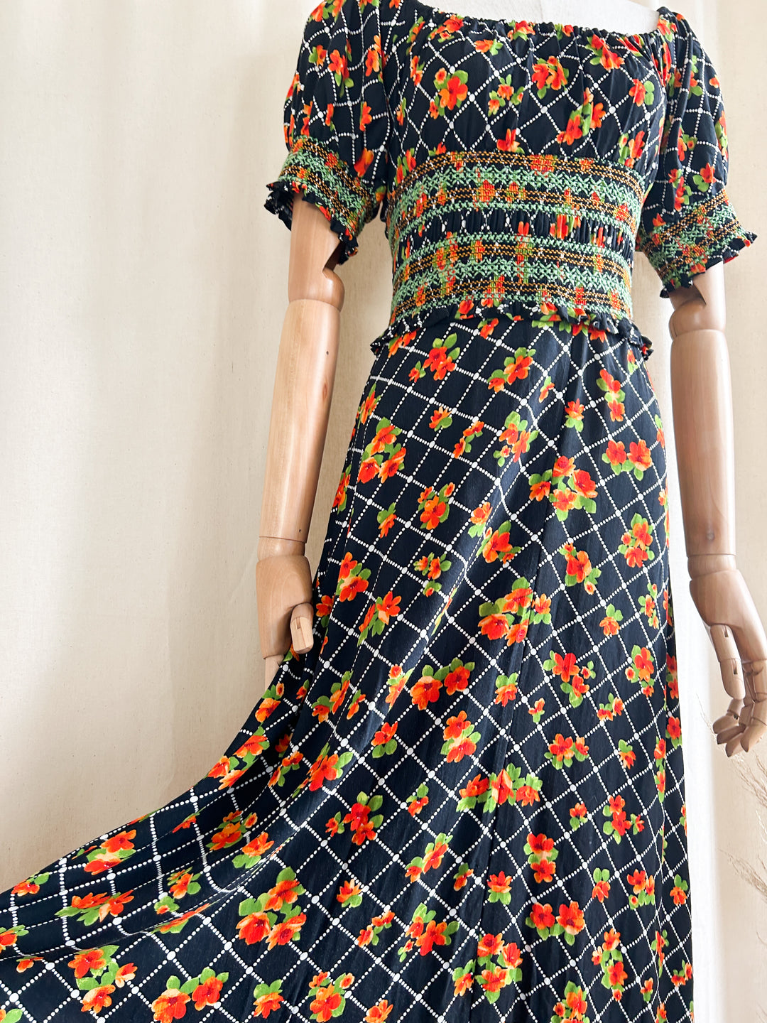 Amazing Tropical 1970s Cotton Smocked Maxi Dress