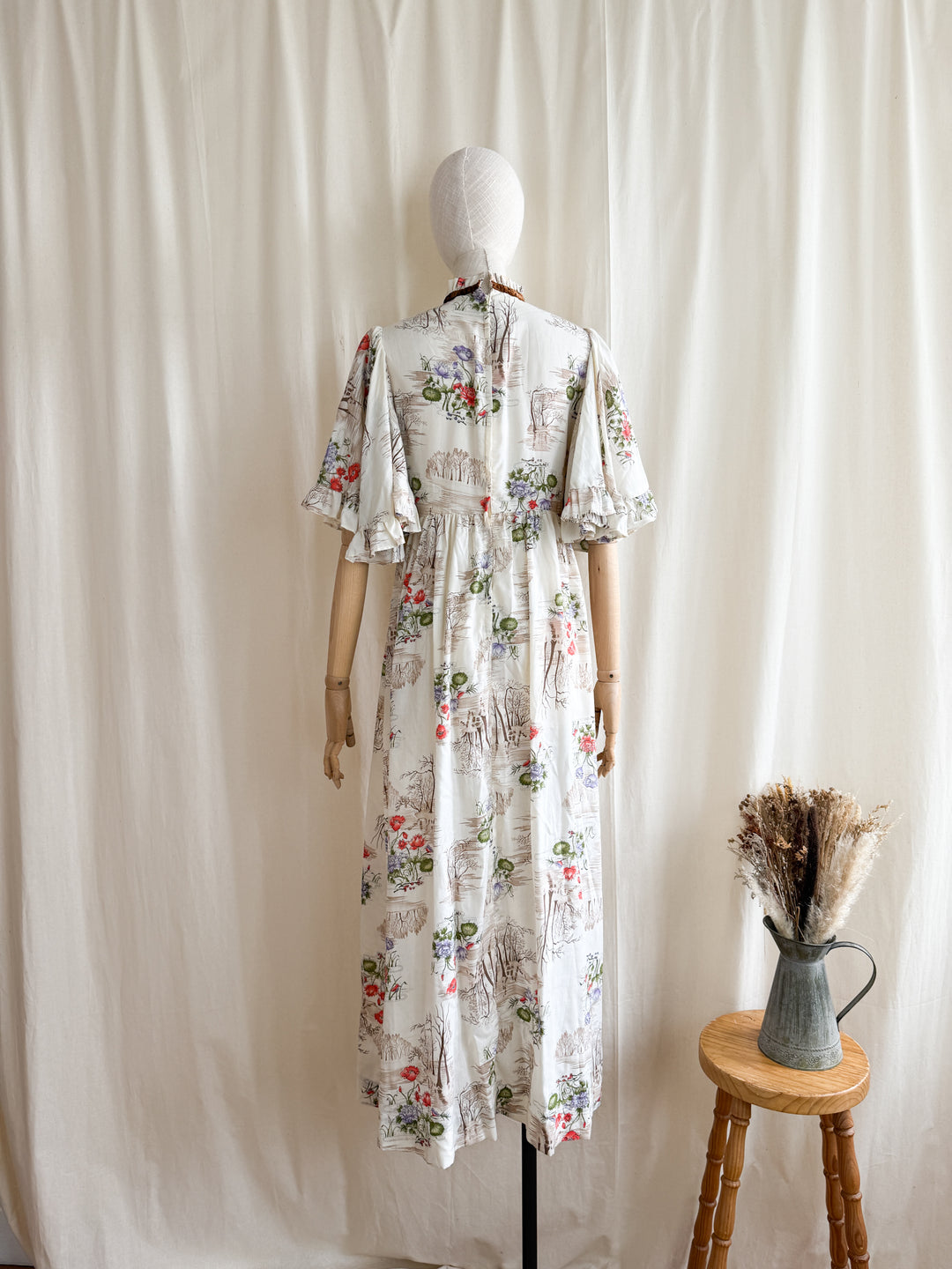 Gorgeous 1970s Soft Cotton Tree Print Flutter Sleeve Prairie Maxi Dress