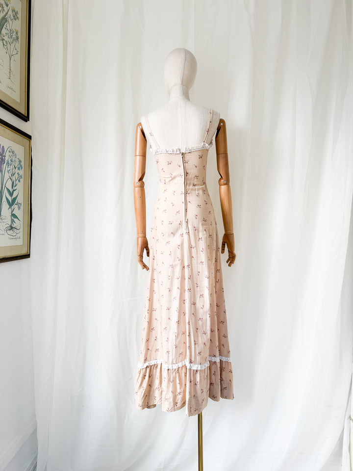 Beautiful Rare 1970s Lace Trimmed Soft Brown Cotton Sundress