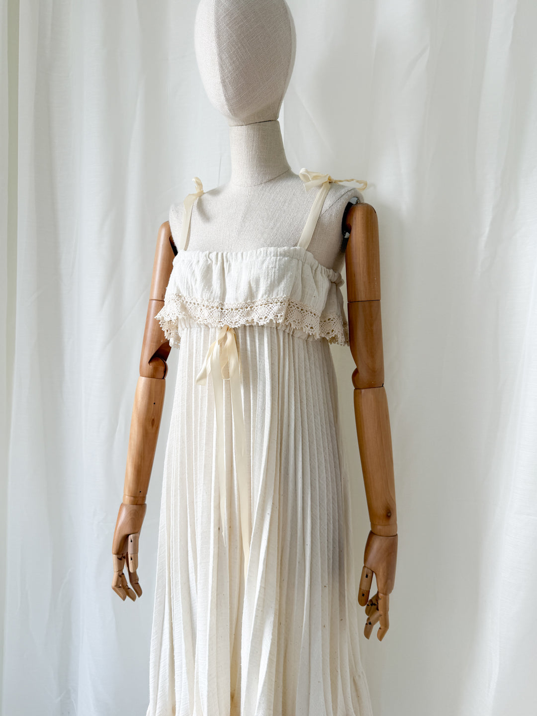 Utterly Beautiful Rare 1970s Soft Cheesecloth Pleated Bohemian Midi Dress