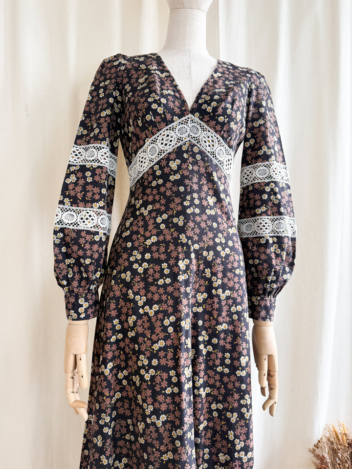 beautiful rare 1970s dark floral cotton prairie maxi dress