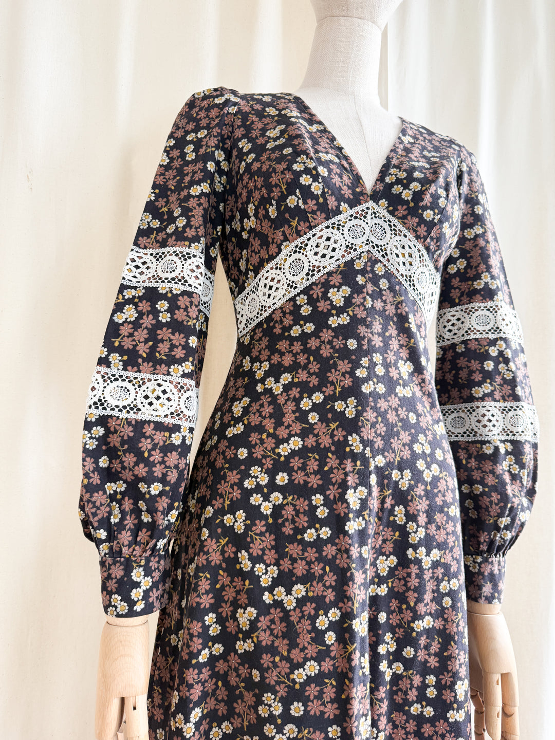beautiful rare 1970s dark floral cotton prairie maxi dress