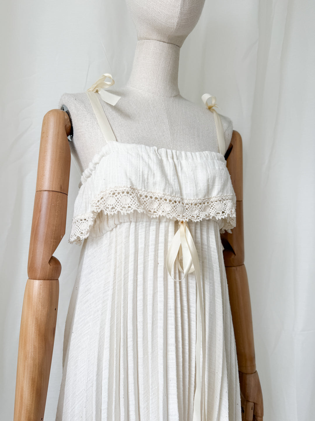 Utterly Beautiful Rare 1970s Soft Cheesecloth Pleated Bohemian Midi Dress