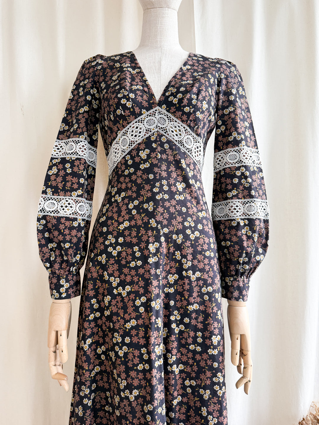 beautiful rare 1970s dark floral cotton prairie maxi dress