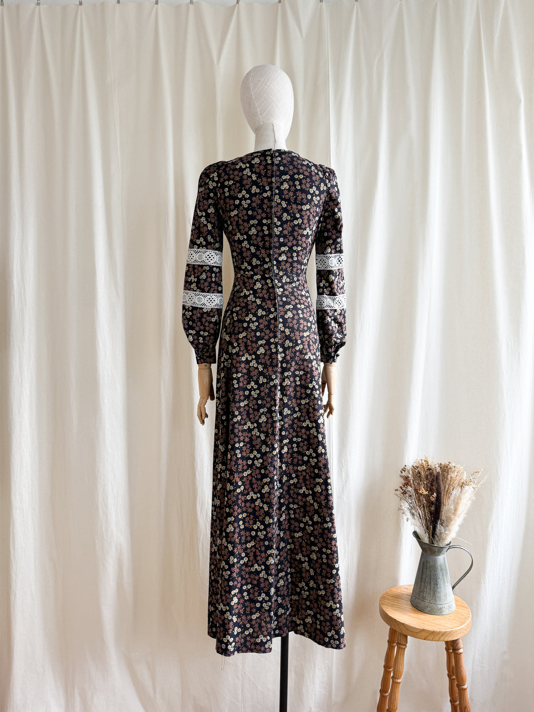 beautiful rare 1970s dark floral cotton prairie maxi dress