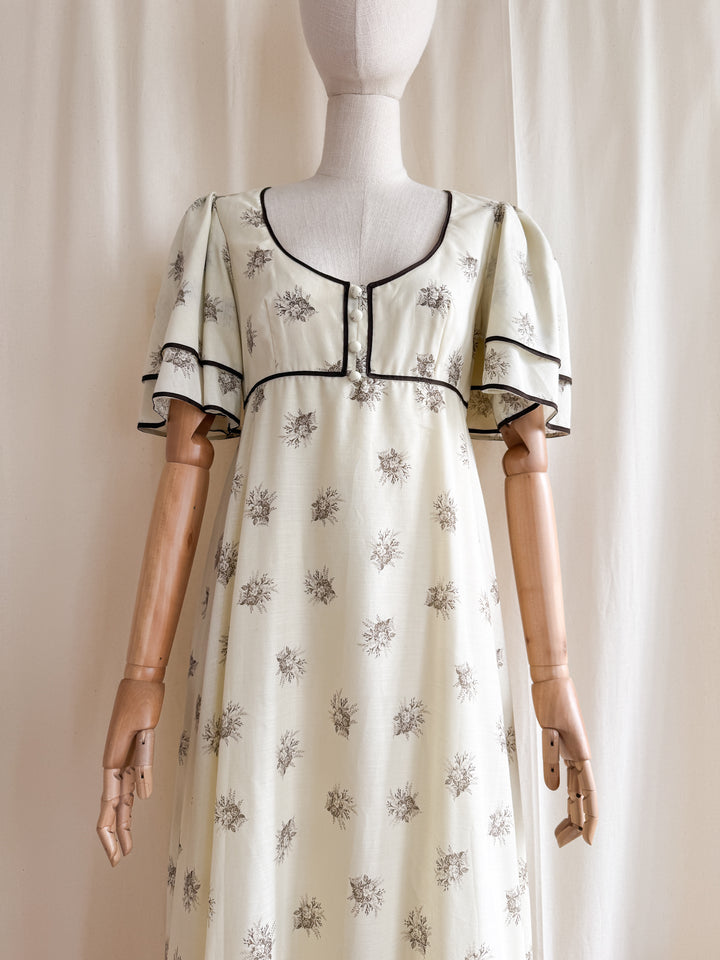 Stunning Rare 1970s Soft Cream Delicate Floral Romantic Cotton Prairie Maxi Dress