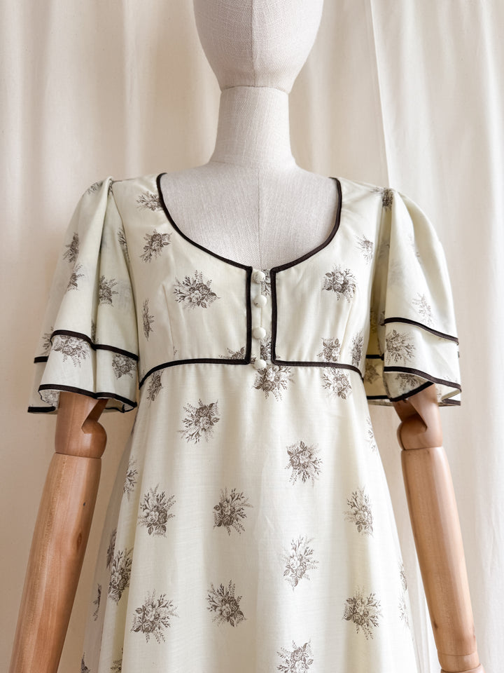 Stunning Rare 1970s Soft Cream Delicate Floral Romantic Cotton Prairie Maxi Dress