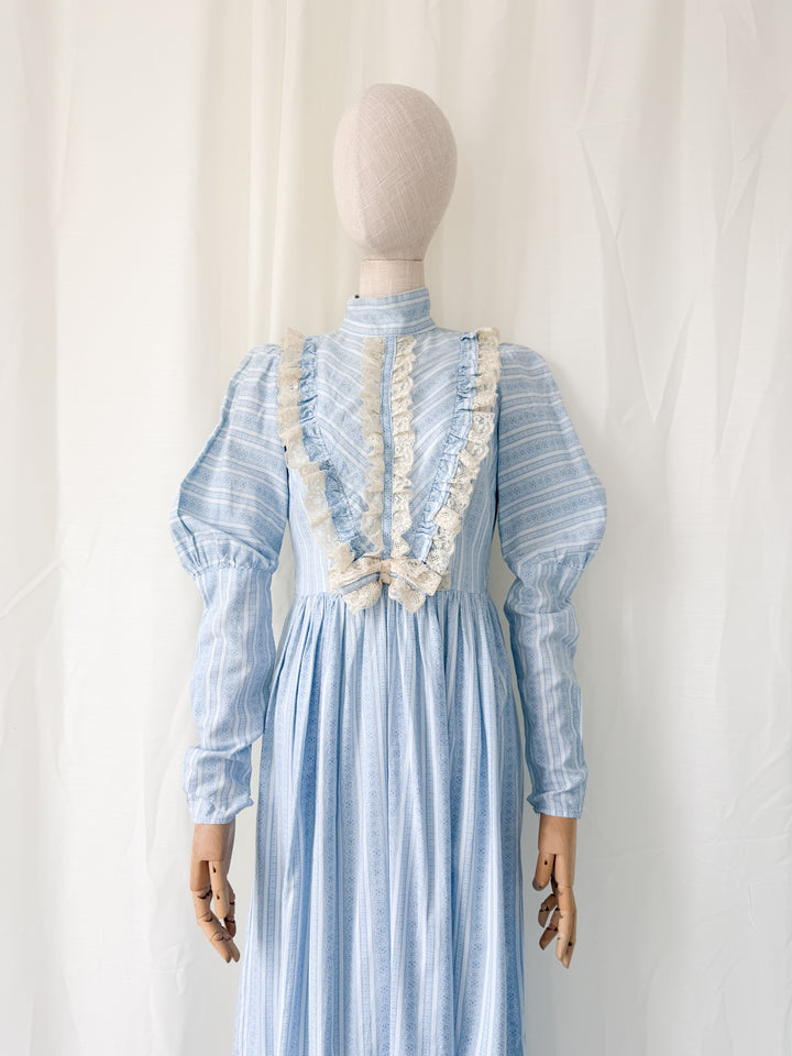Heavenly Rare 1970s Fashion Mouse Lace Trimmed Cotton Midaxi Dress