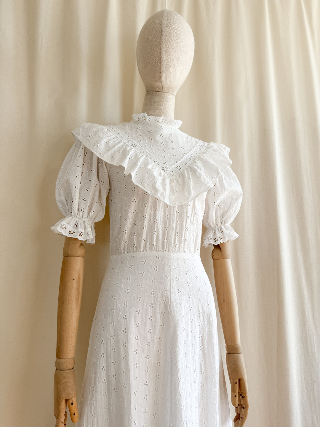 The Dianthus ~ gorgeous 70s handmade broderie anglaise cotton prairie dress
