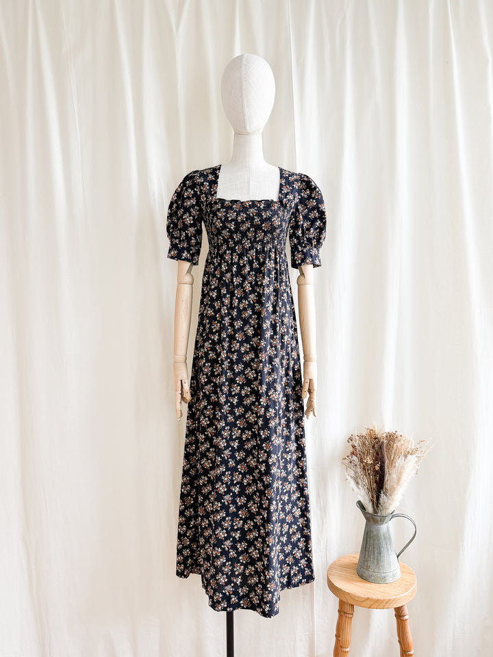 Adorable 1970s Brown Floral Cotton Shirred Puff Sleeve Cotton Maxi Dress