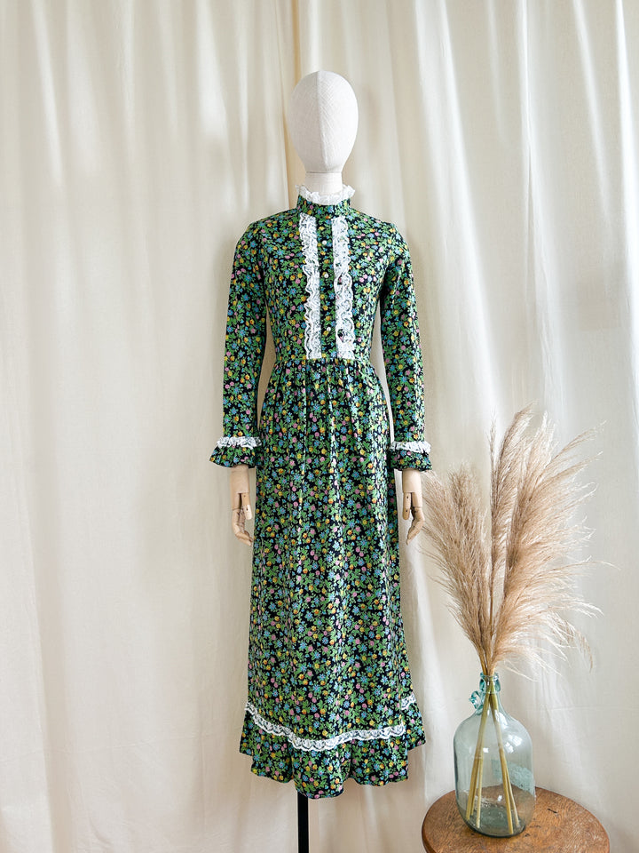 Beautiful 1970s Dark Floral Cotton Prairie Dress