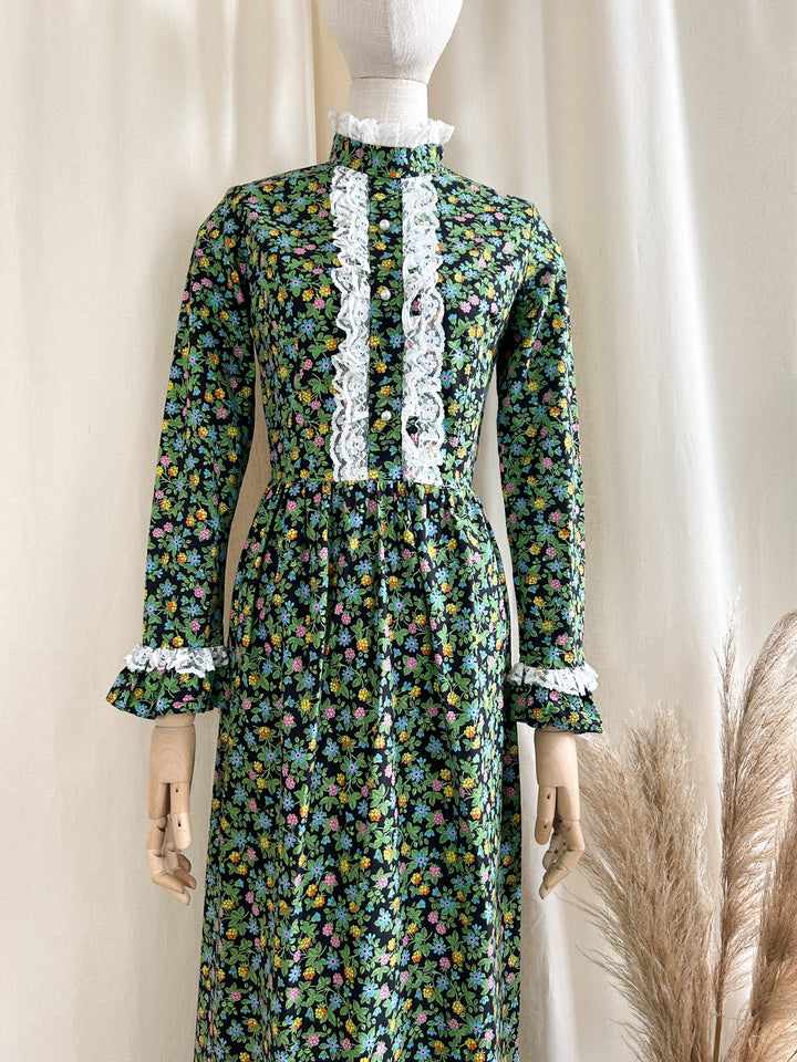 Beautiful 1970s Dark Floral Cotton Prairie Dress