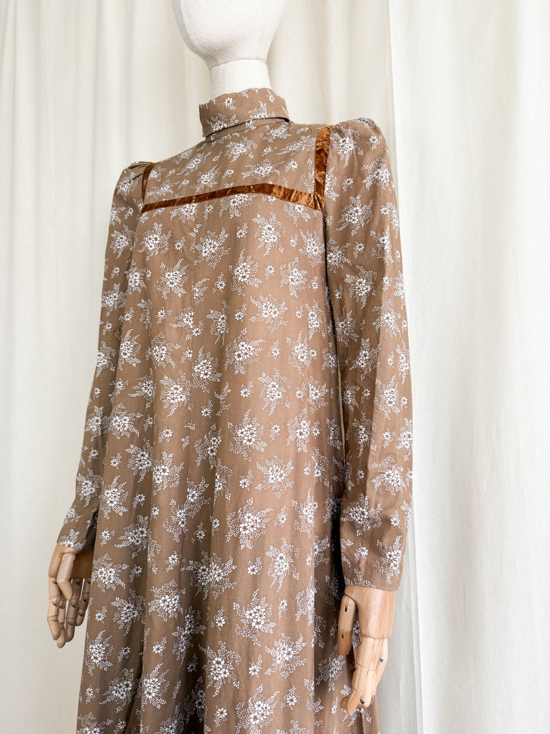 Gorgeous 1970s Tan Brown Floral Soft Cotton Velvet Trim Prairie Maxi Dress