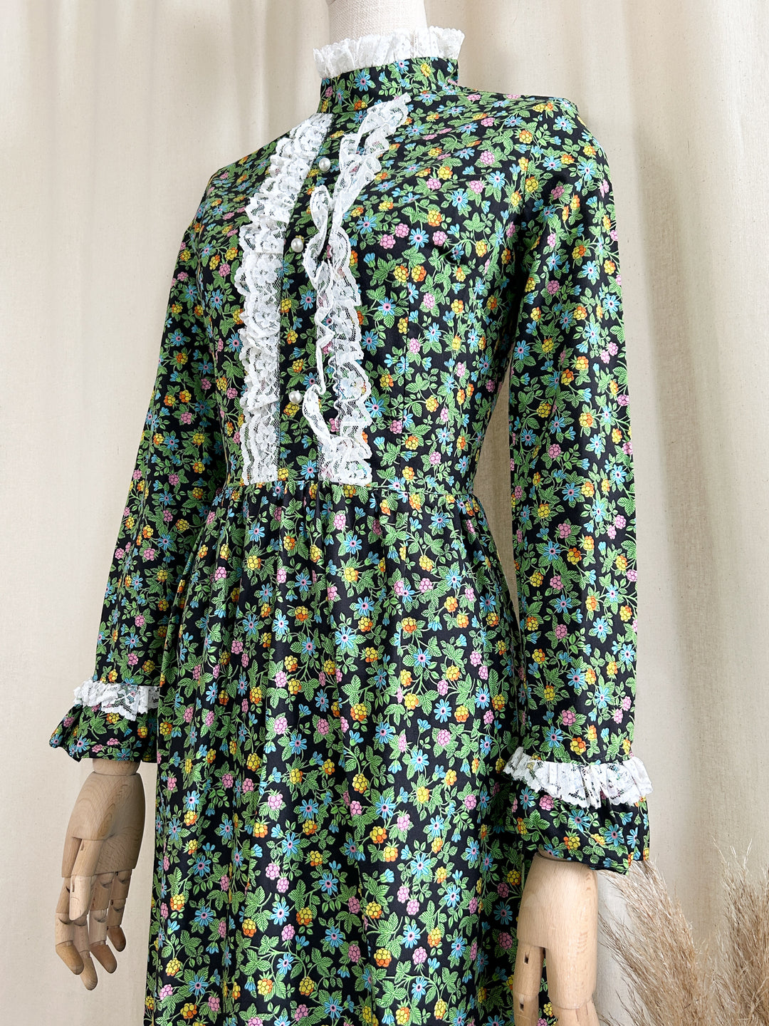 Beautiful 1970s Dark Floral Cotton Prairie Dress