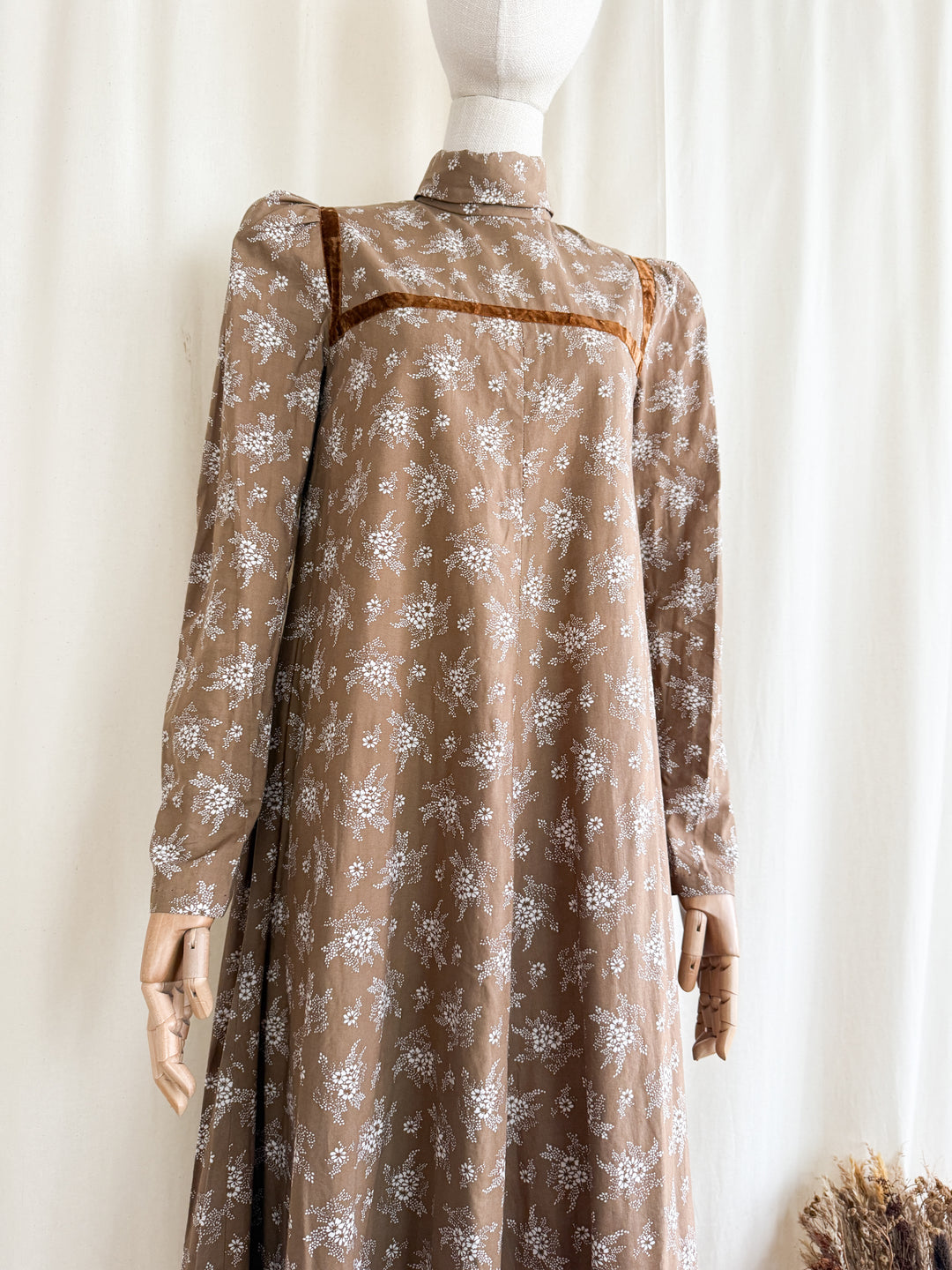 Gorgeous 1970s Tan Brown Floral Soft Cotton Velvet Trim Prairie Maxi Dress