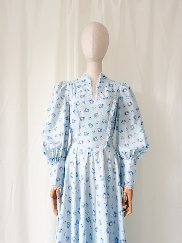 Beautiful 1970s Handmade Gunne Sax Style Cotton Prairie Maxi Dress