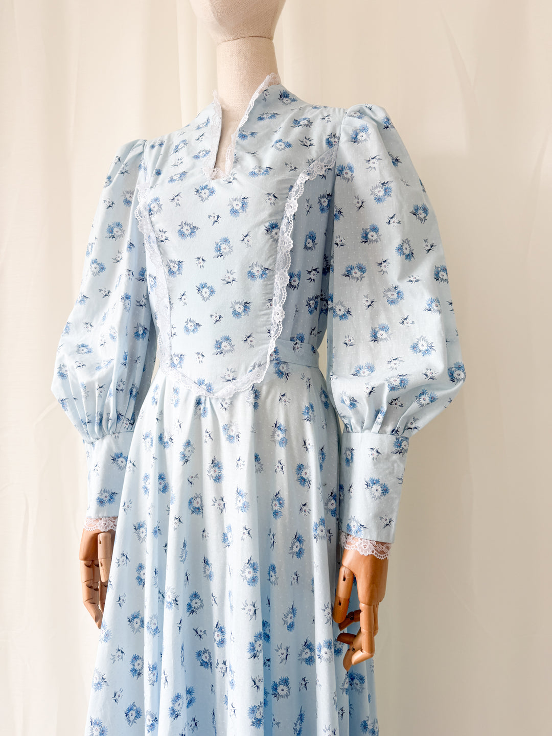 Beautiful 1970s Handmade Gunne Sax Style Cotton Prairie Maxi Dress